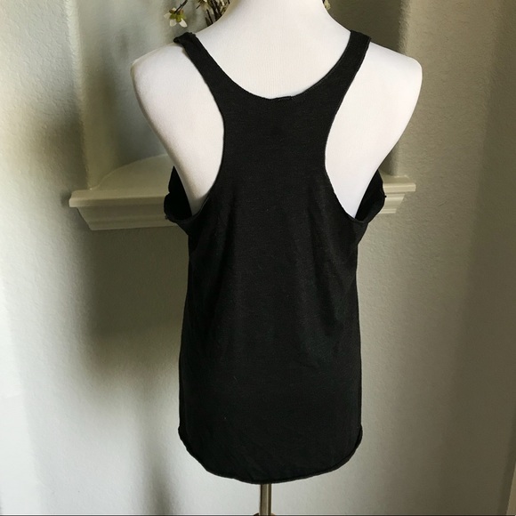 Shake It Off gym tee - Picture 3 of 5